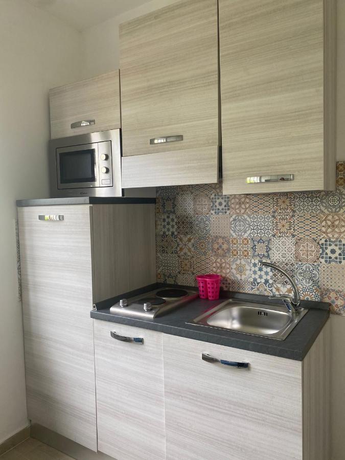 La Dependance Di Zio Giovanni Apartment อนากาปรี ภายนอก รูปภาพ